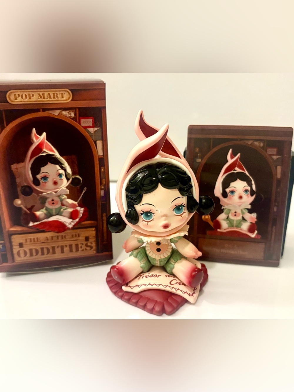 POP MART • SKULLPANDA “The Porcelain Heart”– The Attic of Oddities Series (2026)